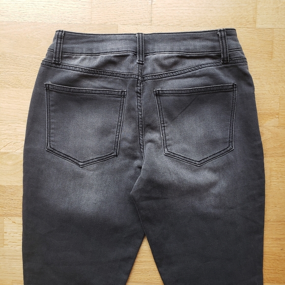 NWOT Maurices Gray Jeggings - Picture 6 of 9